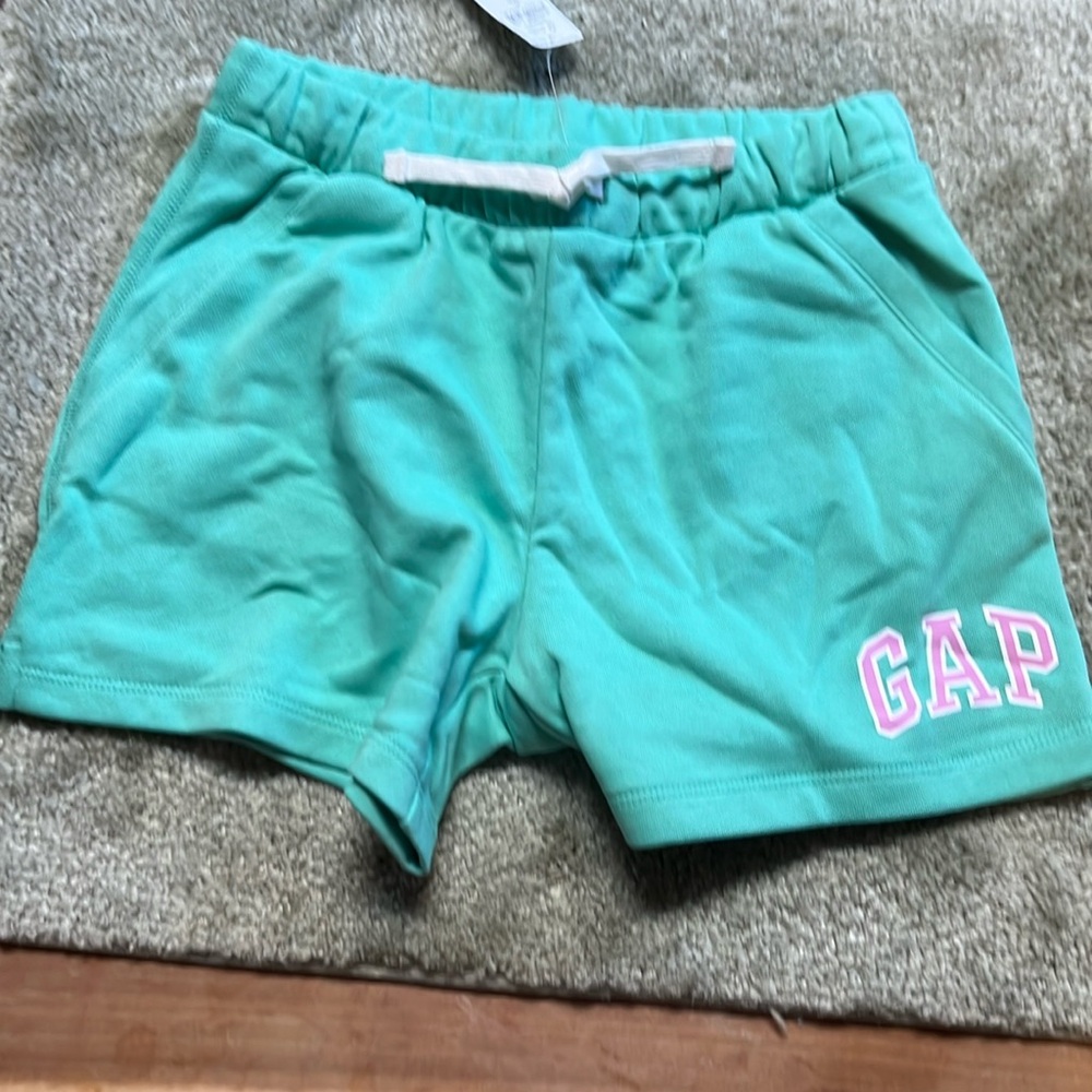 Girl sz  XL/12 green in color gap kids brand knit shorts